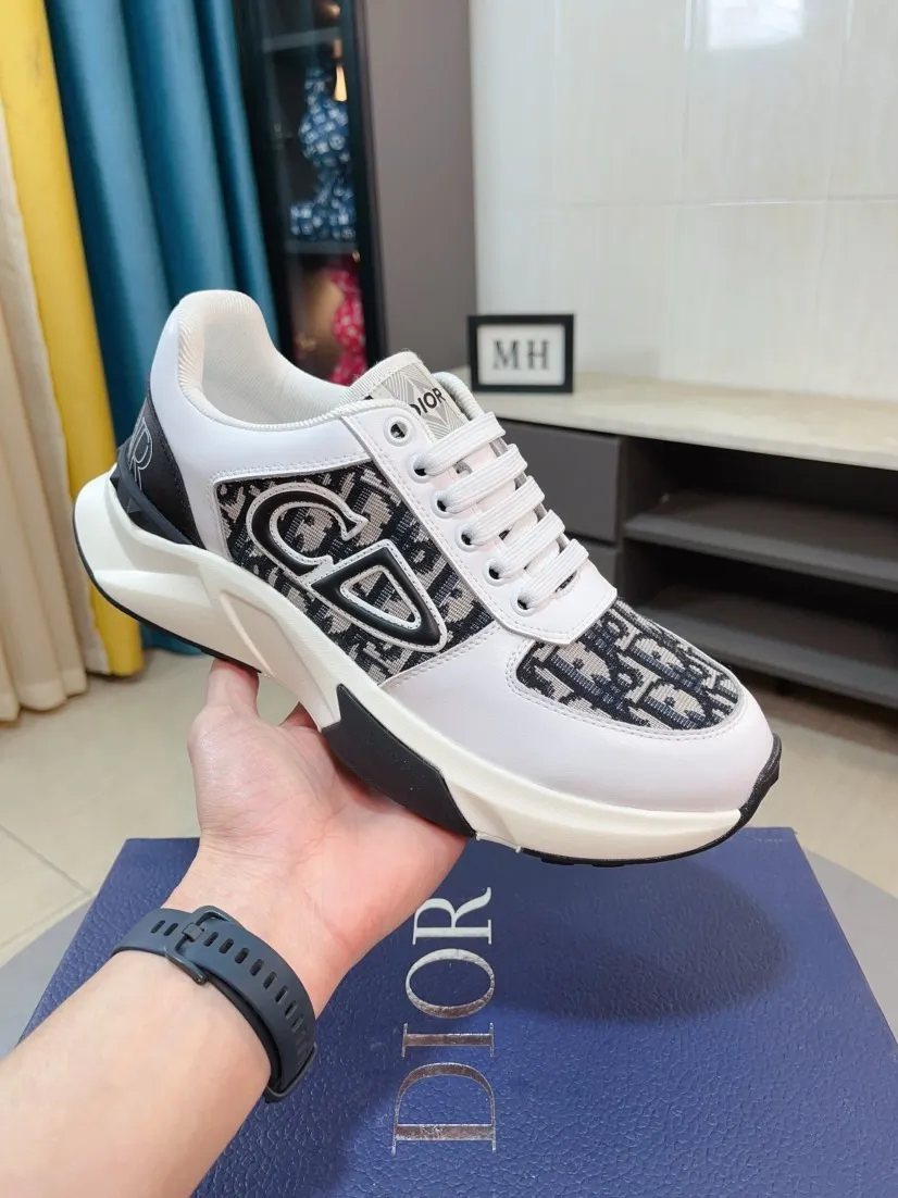 Men's men's shoes 💰438🌹🌹【Dior】Best-selling official website world premiere🔝High-end men's shoes brand official website latest series: The upper is made of imported cowhide with specially designed fabrics➕Mesh breathable lining. Make walking more convenient and comfortable! Compared with the official quality, Midea’s 1:1 replica. Create a fashionable personality to set off your uniqueness! A must-have for trendy men! Classic style. Men's sizes: 38-44.